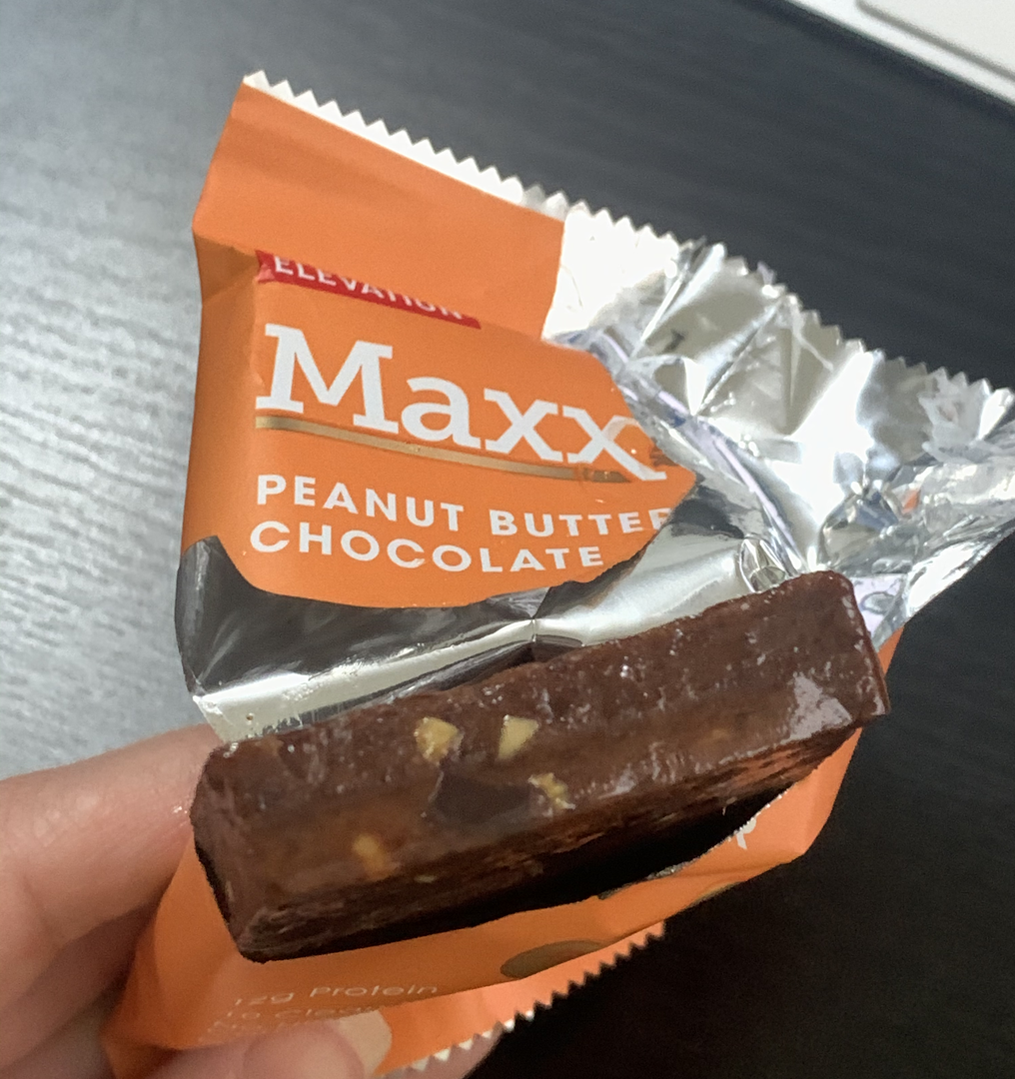 Aldi Review Elevation Maxx Clean Protein Bars - Peanut Butter Chocolate